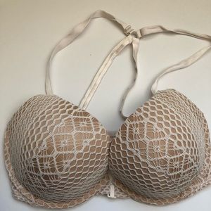 Victoria’s Secret 34DD Bra. Very Sexy Push-up